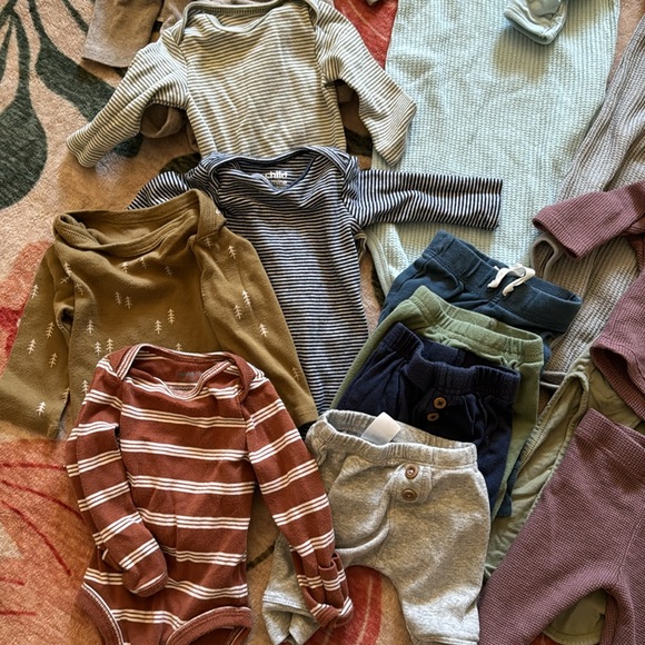 Newborn Baby Bundle Sleep Gowns Onesies Pants Set Caden Lane 16 PCS - Picture 4 of 8